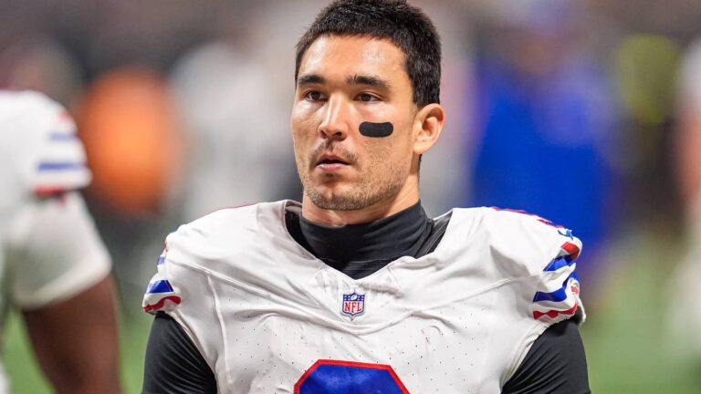 Breaking Down Broncos’ Workout of Veteran S Taylor Rapp Breaking Down Broncos' Workout of Veteran S Taylor Rapp