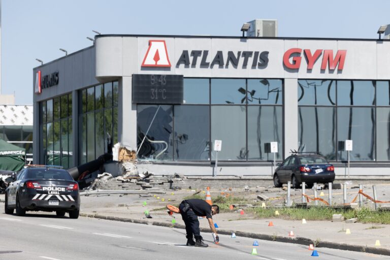 2 people dead after vehicle crashes ‘hard’ into Laval gym 2 people dead after vehicle crashes 'hard' into Laval gym