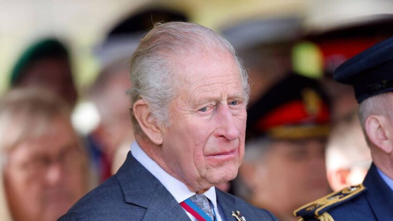 King Charles urged to distance himself from dog breed amid ‘debilitating’ diseases warning King Charles urged to distance himself from dog breed amid 'debilitating' diseases warning