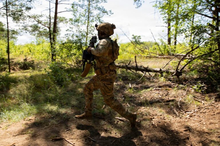 U.S. Army troops prepare for live fire exercise in Poland U.S. Army troops prepare for live fire exercise in Poland