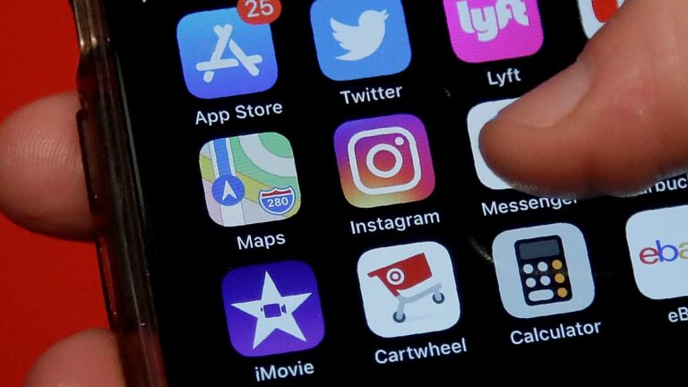From doomscrolling to nomophobia: new digital