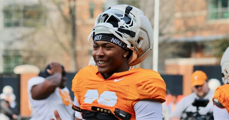 Chaz Coleman posts workout videos on social media after leaving Tennessee Chaz Coleman posts workout videos on social media after leaving Tennessee