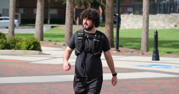 Watch: Swamp247’s Graham Hall attempts Florida TE Heze Kent’s weight loss workout Watch: Swamp247's Graham Hall attempts Florida TE Heze Kent's weight loss workout