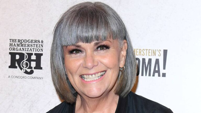 Dawn French’s ‘unexciting’ but incredibly easy 7.5 stone weight loss method in her 60s Dawn French's 'unexciting' but incredibly easy 7.5 stone weight loss method in her 60s