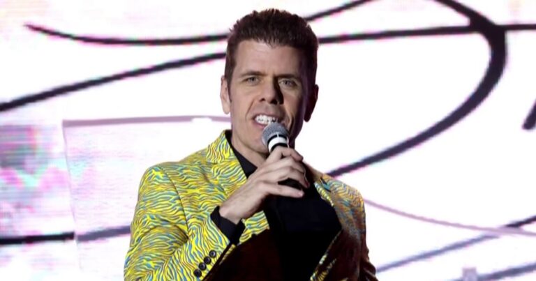 Blogger Perez Hilton receiving medical care after appearing to self Blogger Perez Hilton receiving medical care after appearing to self
