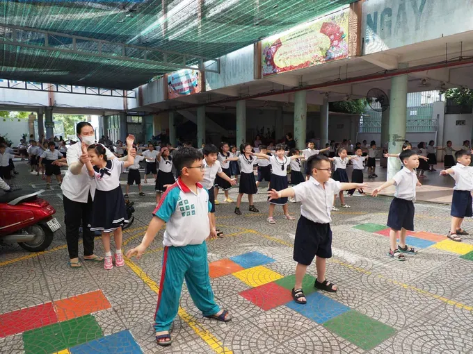 Education, health sectors join forces to curb student overweight, obesity Education, health sectors join forces to curb student overweight, obesity