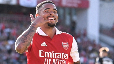 Having missed out on Alvarez, Barca buy Gabriel Jesus at a bargain price.