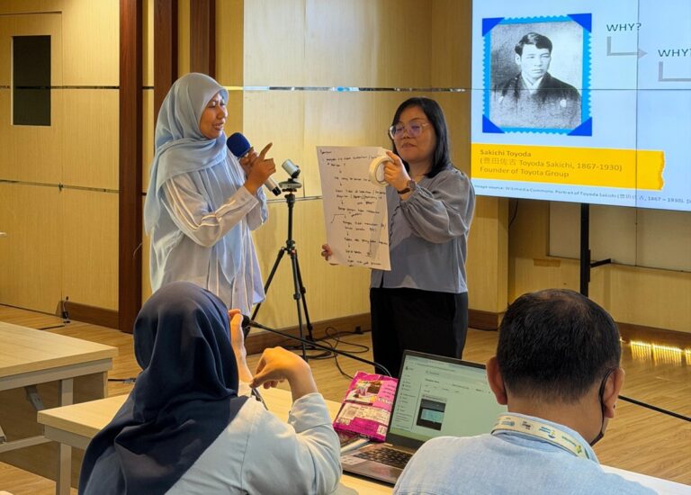 Building a more connected workforce for vaccine Building a more connected workforce for vaccine