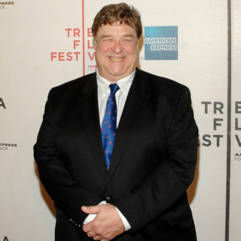 John Goodman, 74, Looks Unrecognizable After 200 John Goodman, 74, Looks Unrecognizable After 200