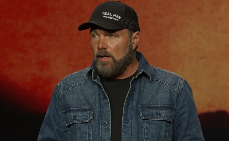 Mark Driscoll discusses whether obese pastors should be disqualified from ministry