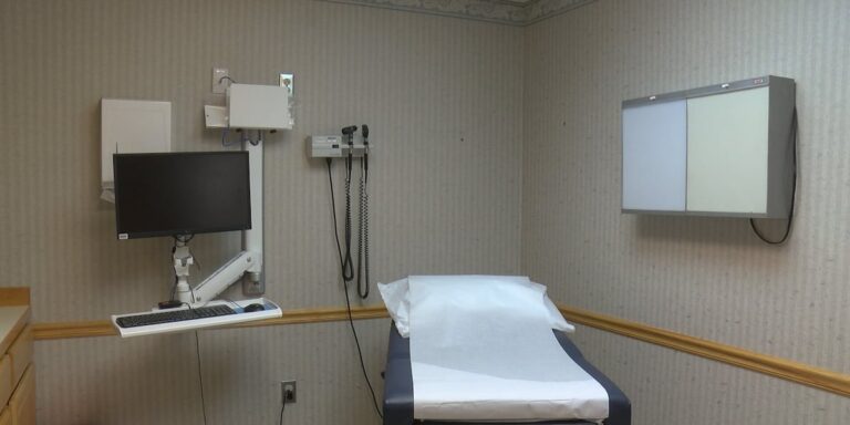 Up to 300,000 Hoosiers could face Medicaid work mandate Up to 300,000 Hoosiers could face Medicaid work mandate