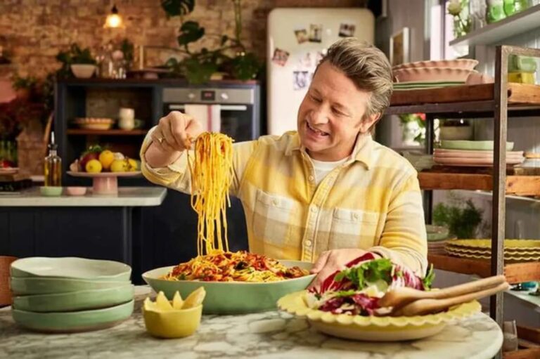 Jamie Oliver's kitchenware collection launches in PH | ABS