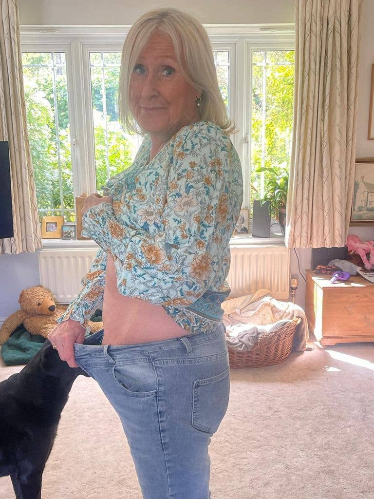 emma posing in jeans
