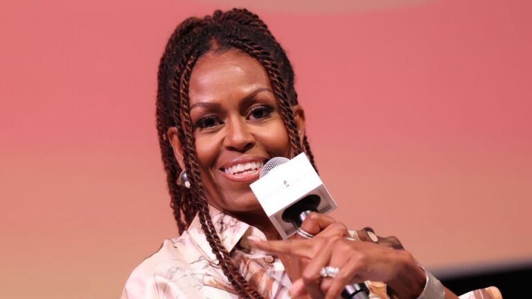 Michelle Obama convinced Megan Thee Stallion to try her notoriously intense workout, and she actually did it Michelle Obama convinced Megan Thee Stallion to try her notoriously intense workout, and she actually did it