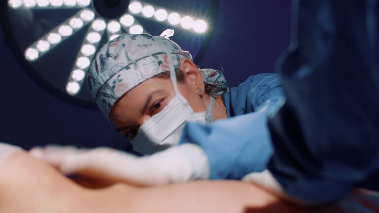 Body Contouring vs. Plastic Surgery: What’s the difference and how GLP Body Contouring vs. Plastic Surgery: What’s the difference and how GLP