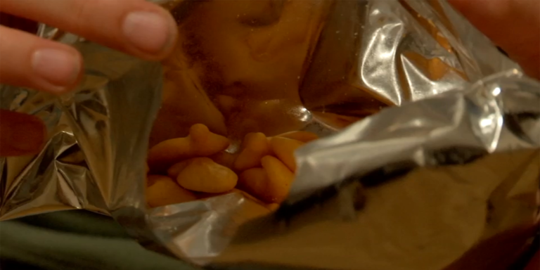 West Linn girl with celiac disease gets surprise from Goldfish West Linn girl with celiac disease gets surprise from Goldfish