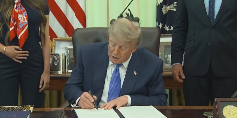 Trump’s vaccine plan would require millions of individual shots last used decades ago Trump’s vaccine plan would require millions of individual shots last used decades ago