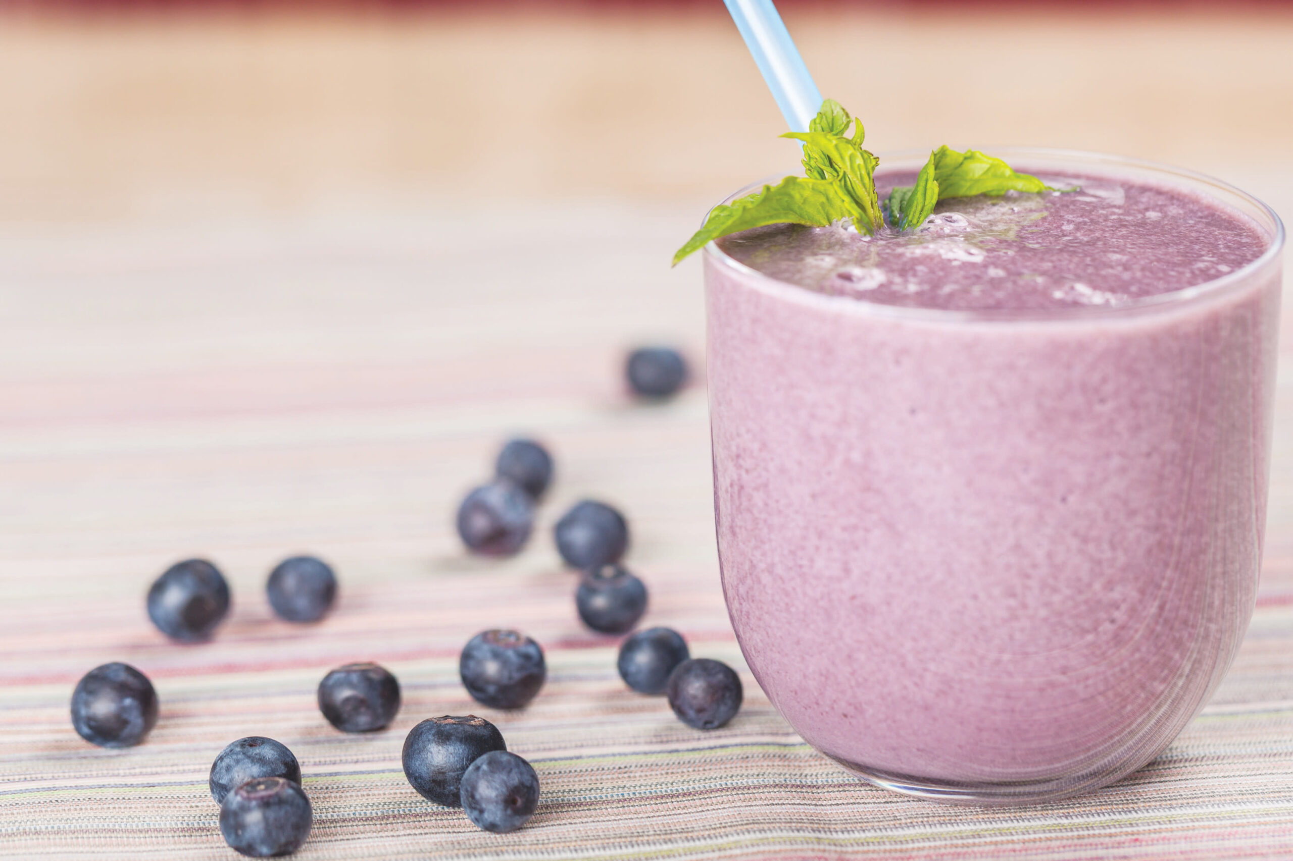 Berry Chia Breakfast Smoothie