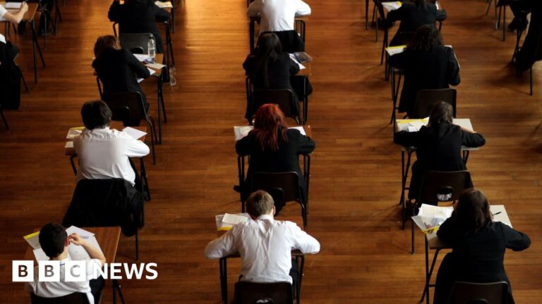 Nearly a third of deprived Gloucestershire pupils face obesity Nearly a third of deprived Gloucestershire pupils face obesity