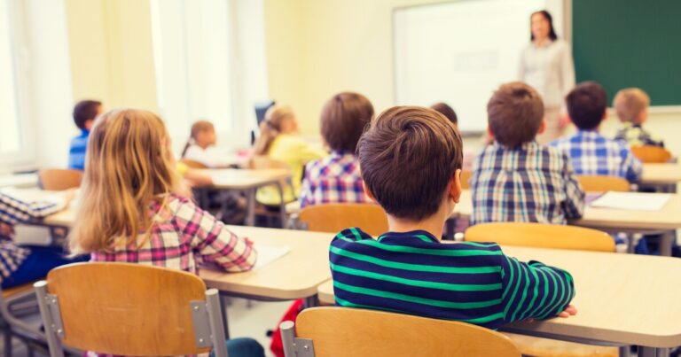 Small school districts in Florida band together to lower health costs for employees Small school districts in Florida band together to lower health costs for employees
