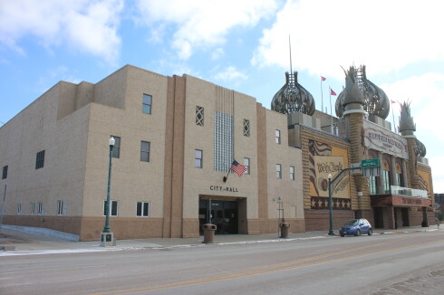 IMG_2071 City Hall next to Corn Palace 1-30-26.JPG