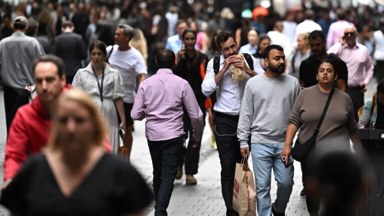 'Obesity paradox': Study finds common health metric could be misleading for older people