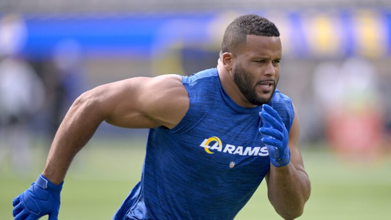 Aaron Donald had another workout with the Rams on Sunday