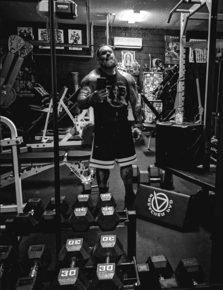 Bronson Reed looks lean, mean in gym selfie