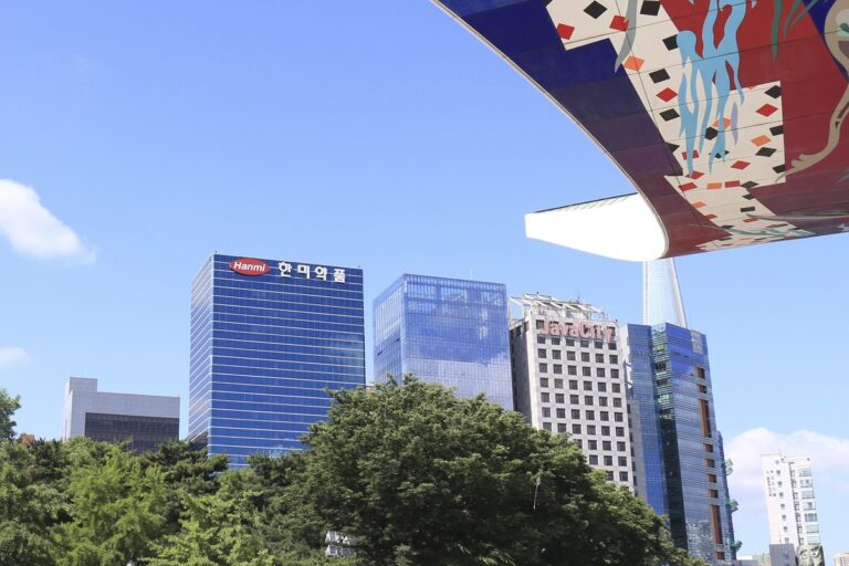 Hanmi Pharm signs 3.2 tln-won licensing deal with Roche's Genentech for obesity drug candidate