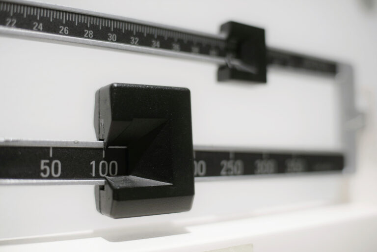 Waist size may tell more about obesity than BMI alone, Rutgers study finds