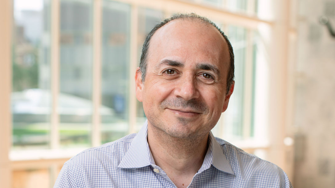 Miller School of Medicine neuromuscular diseases researcher Dr. Michael Benatar