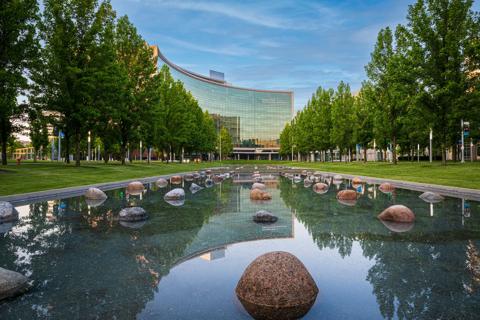 Exterior photo of Cleveland Clinic's Main Campus