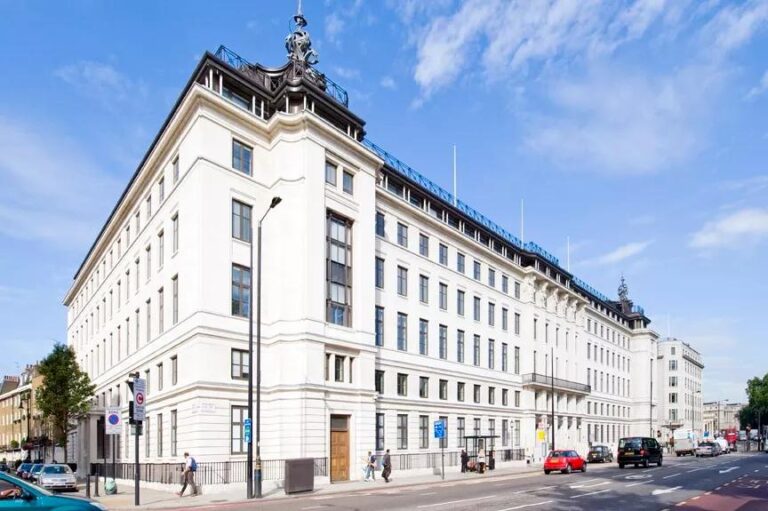 Cleveland Clinic London Launches Orthopaedic and Sports Medicine Service for Ages 16-17 Cleveland Clinic London Launches Orthopaedic and Sports Medicine Service for Ages 16-17