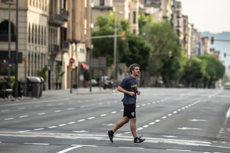 What Are Exercise Snacks? The Easy Trick Doctors Say Can Help Your Heart Health What Are Exercise Snacks? The Easy Trick Doctors Say Can Help Your Heart Health