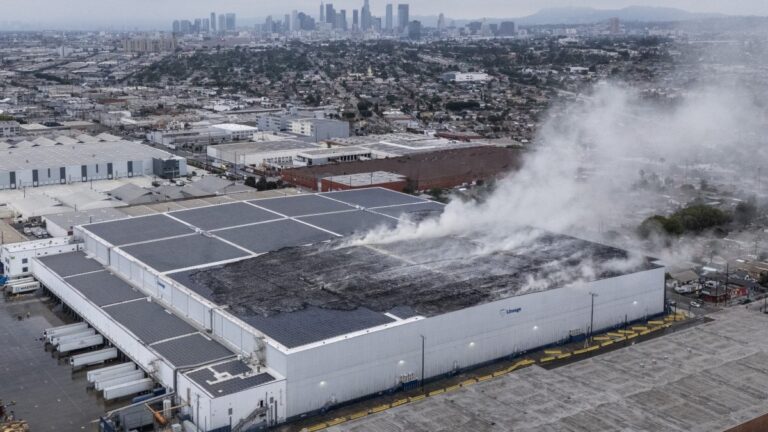Report: Serious health problems found among residents near Boyle Heights fire Report: Serious health problems found among residents near Boyle Heights fire