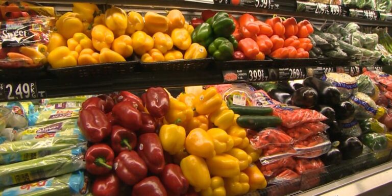 Health Check: Dietitian debunks common myths about eating healthy on a budget