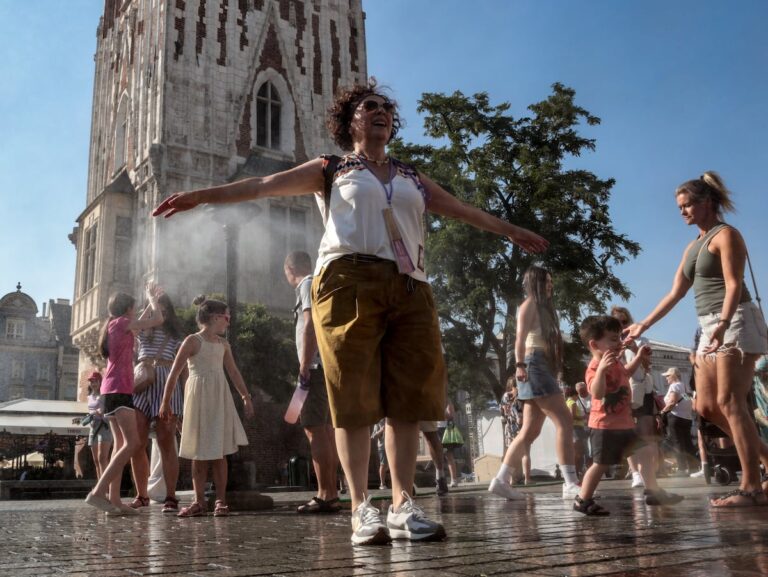 What makes a healthy vacation? Science points to longer breaks and exercise What makes a healthy vacation? Science points to longer breaks and exercise