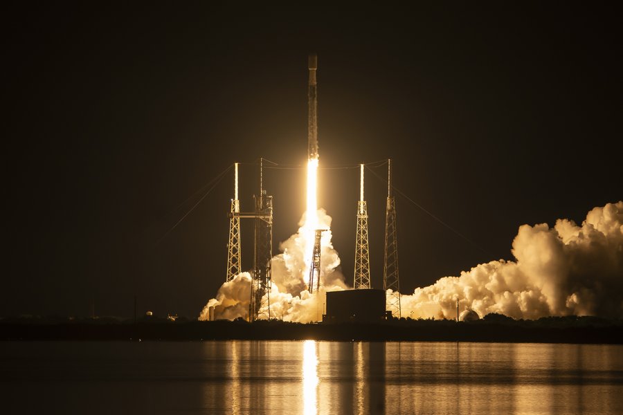 Falcon 9 launches 29 Starlink satellites from Florida