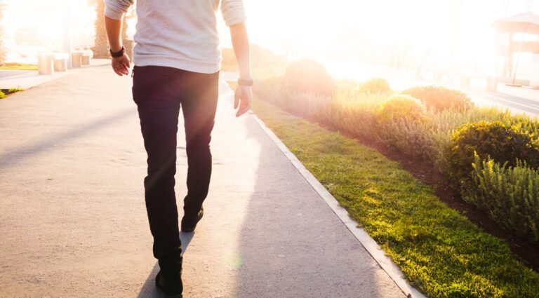 New Study: Once-a-Week Brisk Interval Walking Can Help Reduce Waist Size