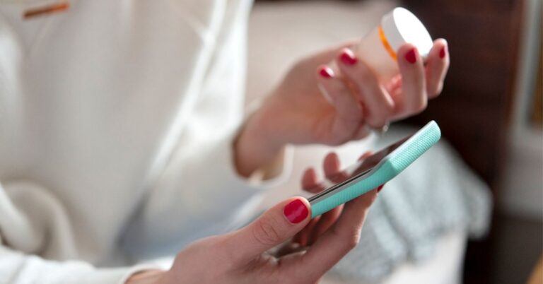 From Diagnoses to Treatments, Why Americans Use AI Chatbots for Health