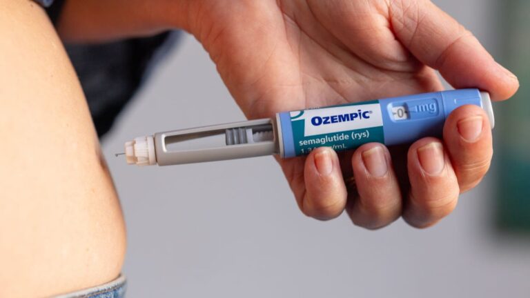 Nicolás Umpiérrez, physician: “Weight loss drugs can reduce both fat and lean muscle mass”