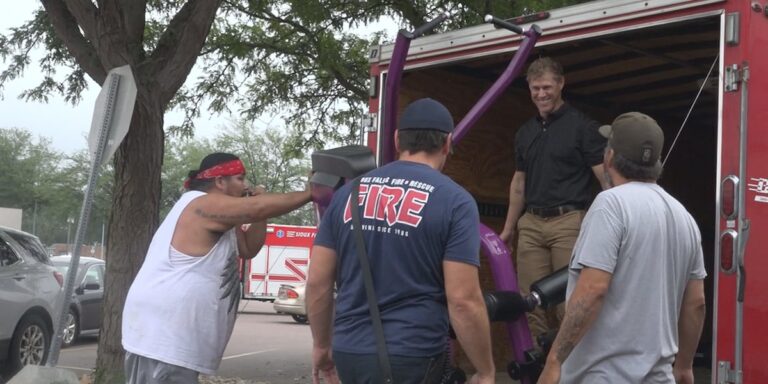Planet Fitness donates gym equipment to Sioux Falls Fire Rescue Planet Fitness donates gym equipment to Sioux Falls Fire Rescue