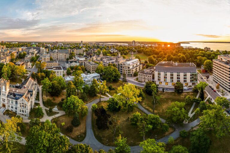 $12.7 million awarded to Queen’s researchers to advance cancer, heart disease, and health research $12.7 million awarded to Queen’s researchers to advance cancer, heart disease, and health research