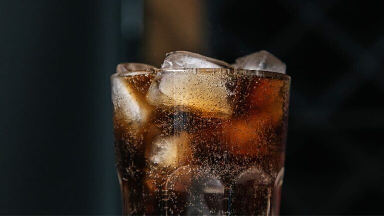 Does diet soda cause memory loss? Here’s what your brain expert wants you to know