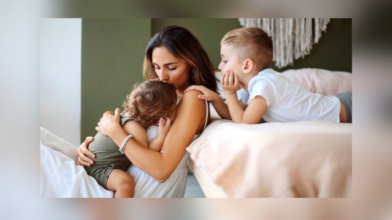 First-Born vs Second-Born: 10-Million-Sibling Study Maps 150 Disease Risk Differences First-Born vs Second-Born: 10-Million-Sibling Study Maps 150 Disease Risk Differences