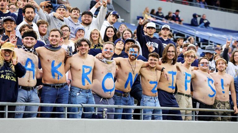 For college football fans, "no fall weddings" isn't a bit or a gimmick, it's a lifestyle