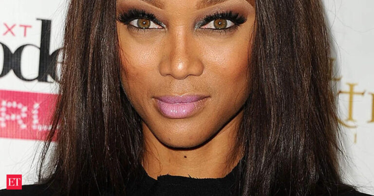 Quote of the Day by Tyra Banks: “My nutritionist says, ‘If you bite it, write it.’ Writing down everything that you… – Inspiring lessons on mindful eating, habits, nutrition, lifestyle and why you should listen to your body by the American Model known for her timeless work in fashion and deep insights on health and discipline Quote of the Day by Tyra Banks: “My nutritionist says, ‘If you bite it, write it.’ Writing down everything that you… – Inspiring lessons on mindful eating, habits, nutrition, lifestyle and why you should listen to your body by the American Model known for her timeless work in fashion and deep insights on health and discipline