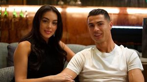 Cristiano Ronaldo is thought to be married, local bride in Madeira surrounded by thousands of people