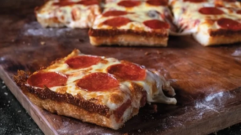 Jet's Pizza scores naming rights to HS fitness facility