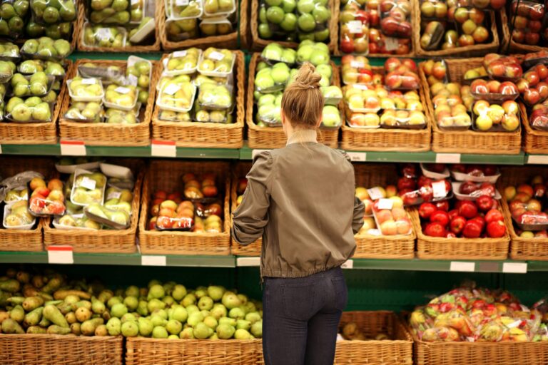 We Asked Registered Dietitians the Best Fruit To Eat Every Day To Lower Blood Pressure and They All Said the Same Thing We Asked Registered Dietitians the Best Fruit To Eat Every Day To Lower Blood Pressure and They All Said the Same Thing